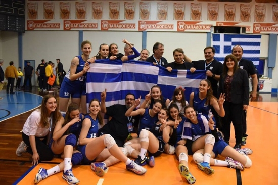 Στην τελική φάση η Εθνική παγκορασίδων! Μπράβο στην Αλεξάνδρα μας (pics-video)