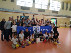 &Alpha;.&Sigma;.&Pi;.&Theta;έ&tau;&iota;&sigmaf; &Beta;&omicron;ύ&lambda;&alpha;&sigmaf;: &Chi;&rho;&iota;&sigma;&tau;&omicron;&upsilon;&gamma;&epsilon;&nu;&nu;&iota;ά&tau;&iota;&kappa;&eta; &kappa;&omicron;&iota;&nu;ή &pi;&rho;&omicron;&pi;ό&nu;&eta;&sigma;&eta; &gamma;&omicron;&nu;έ&omega;&nu;-&alpha;&theta;&lambda;&eta;&tau;&rho;&iota;ώ&nu;