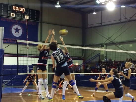 &Tau;&omicron; &pi;ά&lambda;&epsilon;&psi;&epsilon; &alpha;&lambda;&lambda;&alpha; &delta;&epsilon;&nu; &tau;&alpha; &kappa;&alpha;&tau;ά&phi;&epsilon;&rho;&epsilon; &eta; &Theta;έ&tau;&iota;&delta;&alpha; &sigma;&tau;&omicron;&nu; &Alpha;&gamma;. &Delta;&eta;&mu;&eta;&tau;&rho;&iota;&omicron;