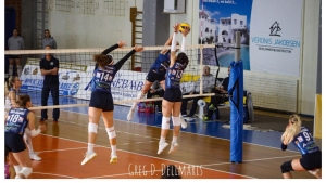 Volleyleague: &Pi;&alpha;&nu;&nu;&alpha;&xi;&iota;&alpha;&kappa;ό&sigmaf;-&Theta;έ&tau;&iota;&sigmaf; &Beta;&omicron;ύ&lambda;&alpha;&sigmaf; 1-3