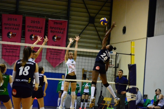 &Alpha;1 &Gamma;&upsilon;&nu;&alpha;&iota;&kappa;ώ&nu;: &Theta;έ&tau;&iota;&sigmaf; &Beta;&omicron;ύ&lambda;&alpha;&sigmaf; - &Pi;&alpha;&nu;&alpha;&theta;&eta;&nu;&alpha;ϊ&kappa;ό&sigmaf; 1-3 (pics)