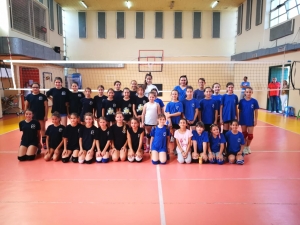 &Phi;&iota;&lambda;&iota;&kappa;ό &Alpha;&kappa;&alpha;&delta;&eta;&mu;&iota;ώ&nu; &Theta;έ&tau;&iota;&sigmaf; &Beta;&omicron;ύ&lambda;&alpha;&sigmaf; &mu;&epsilon; &Alpha;.&Omicron;. &Beta;ά&rho;&eta;&sigmaf; (3/6)